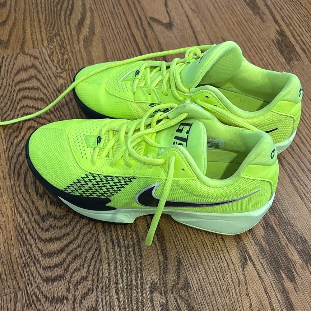 Nike GT Academy basketball sneakers in “Barely Volt”, size 8.5